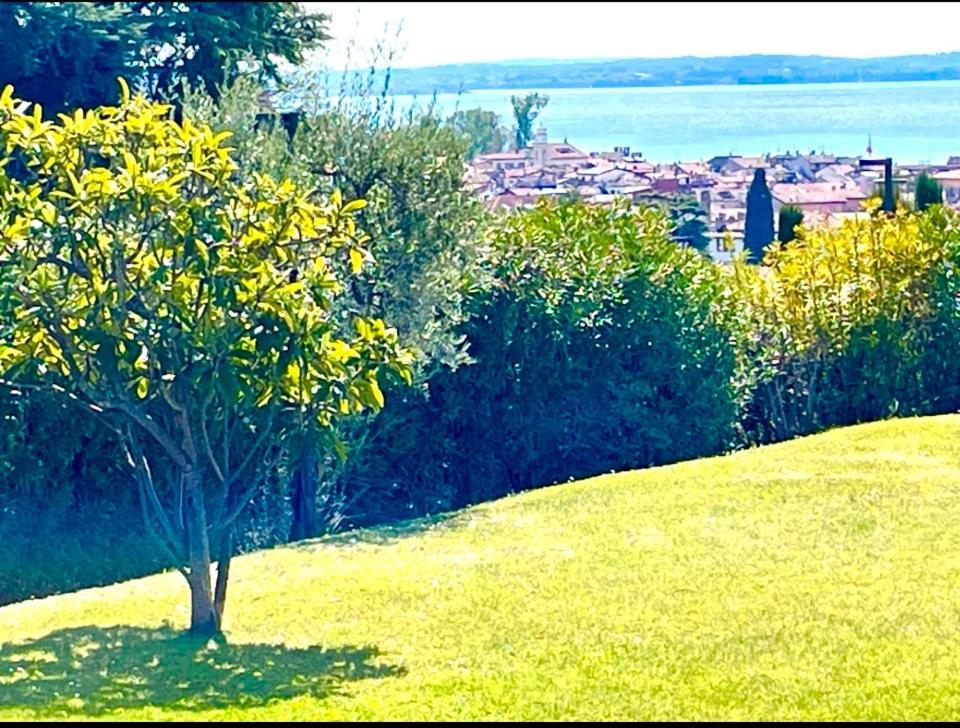Super Rose Apartment Lazise Exterior photo